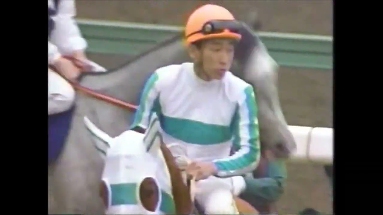 第５０回　皐月賞 （ＧⅠ）　本馬場入場　■中山競馬場　芝2000メートル1990. 4.15　曇　良　　出走馬：アイネスフウジン、メジロライアン、ハクタイセイ、ホワイトストーン、ナリタハヤブサ他