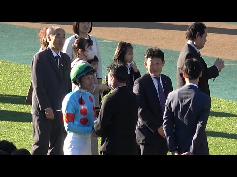 【武豊乗り替わり】ヘコむ松島オーナーを慰めにいくルメール騎手【天皇賞秋2023 パドック ジョッキーの様子】