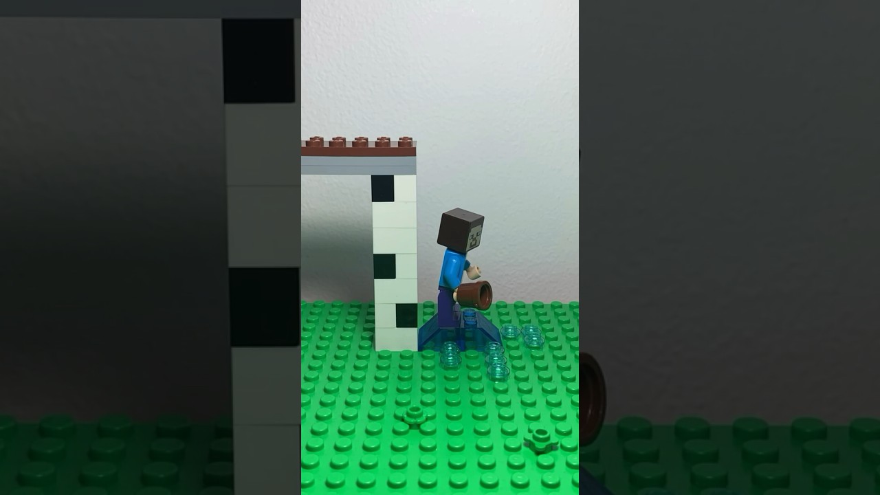 Minecraft Water Bucket Clutch (Lego Stopmotion)