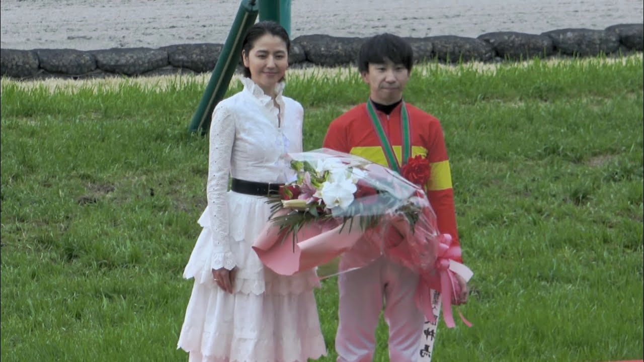 【大阪杯2024】口取り～表彰式～横山和生騎手、勝利インタビュー  現地映像 ベラジオオペラ