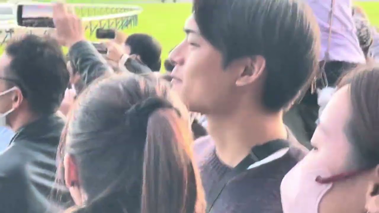 天皇賞秋 G1 2022 イクイノックス(1) 現地映像