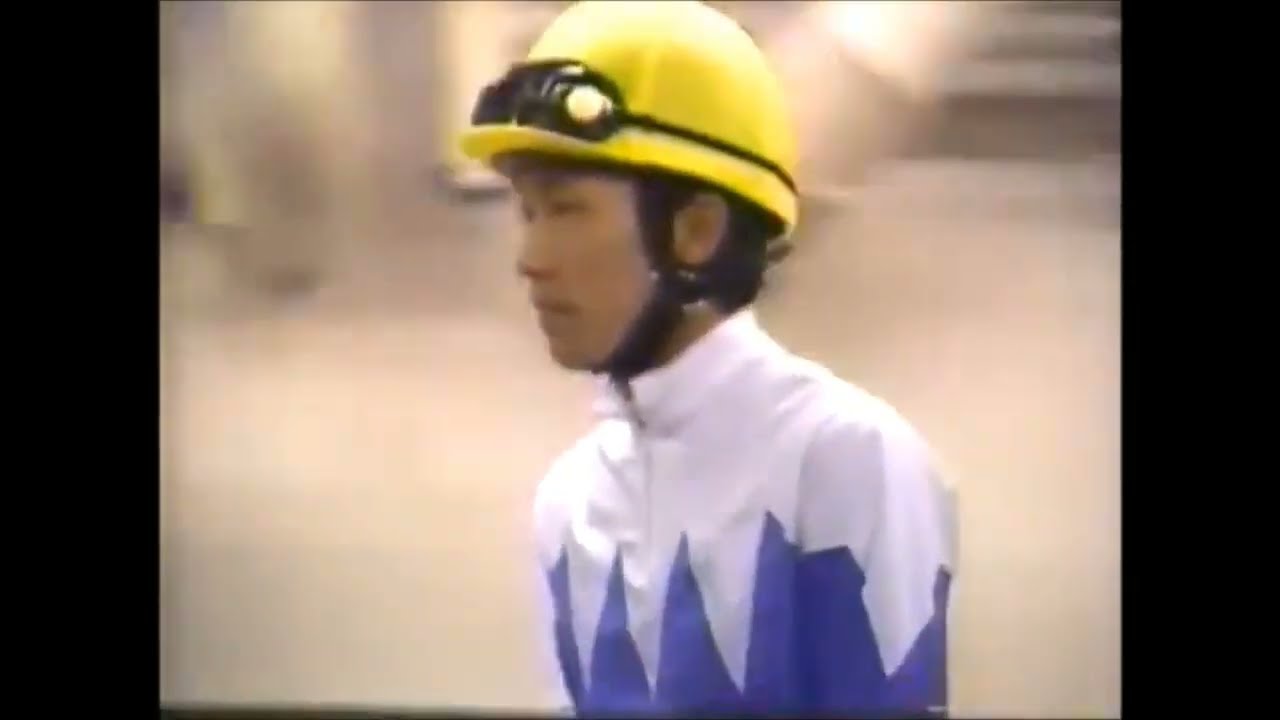 第120回　天皇賞（秋）（ＧⅠ）本馬場入場　1999.10.31　　出走馬： セイウンスカイ、メジロブライト、ツルマルツヨシ、スペシャルウィーク、エアジハード、 メジロブライト、メイショウオウドウ他