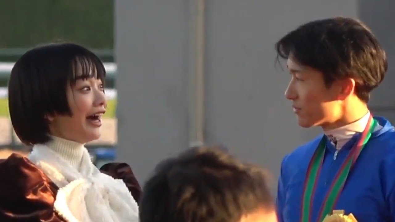【チャンピオンズカップ表彰式他】プレゼンターは見上愛氏　優勝馬レモンポップ号（坂井瑠星騎手）2024年12月1日（日）中京競馬場