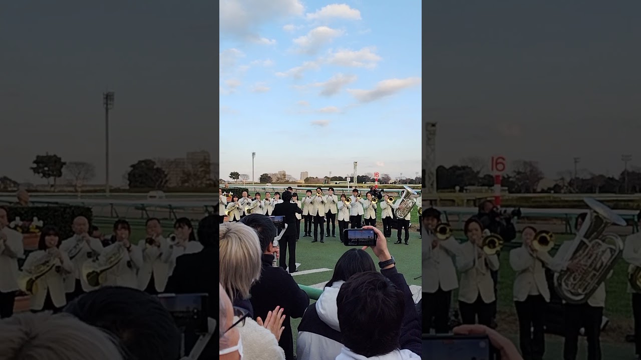 ホープフルステークス　関東G1ファンファーレ　光ウィンドオーケストラ生演奏