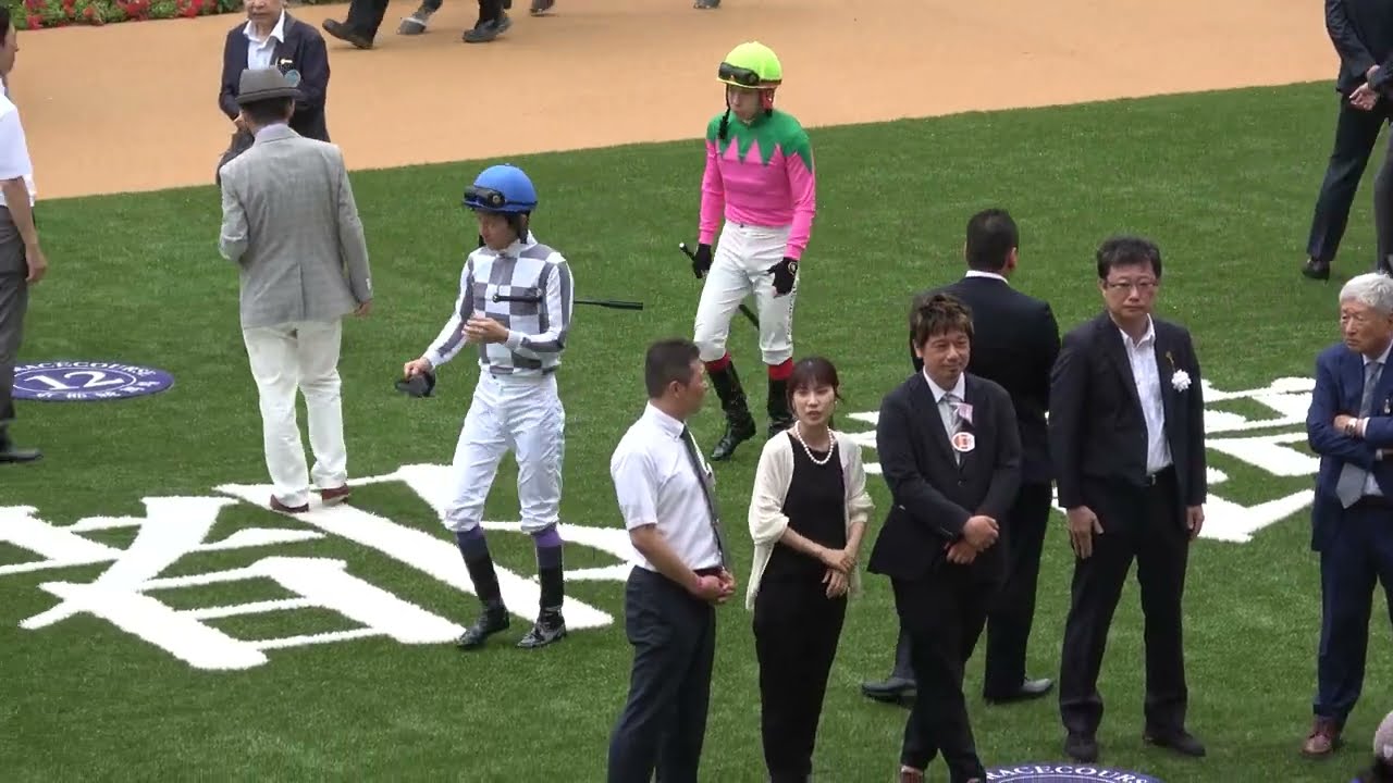 【宝塚記念2024】全頭パドック 現地映像 ブローザホーン