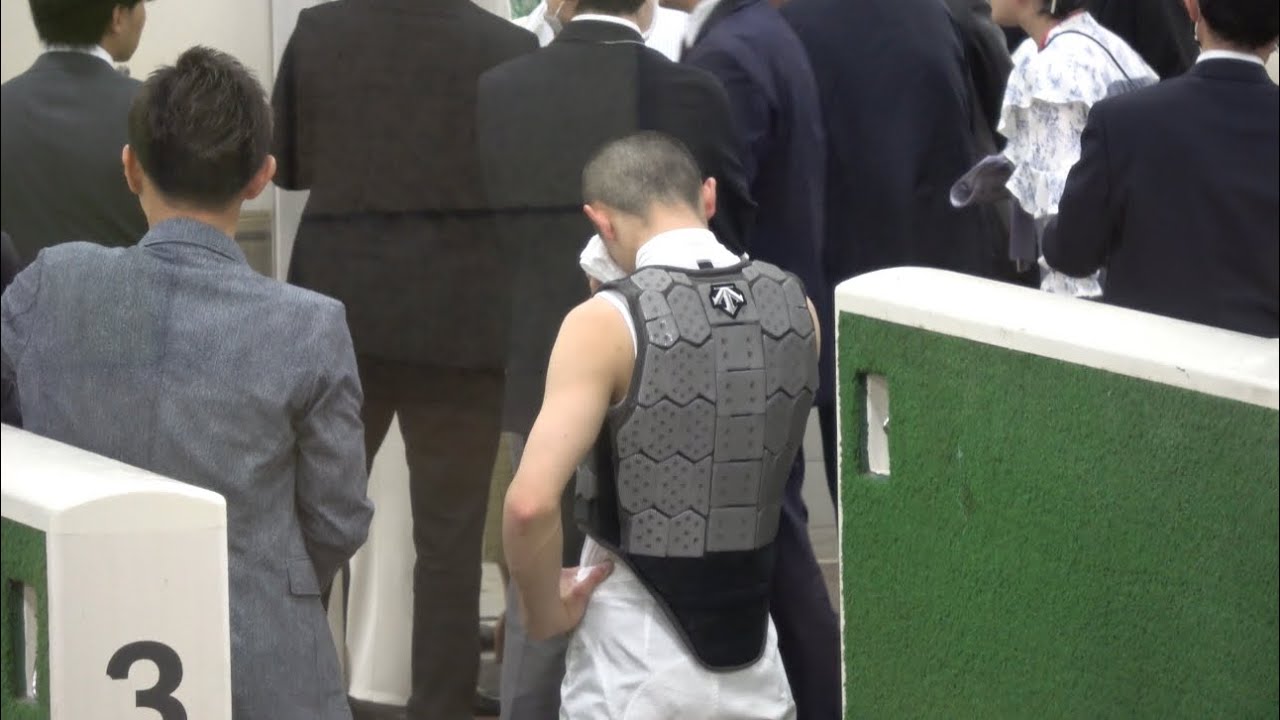 【NHKマイルカップ2025】悔し涙を流す吉村誠之助騎手 ランスオブカオス【地下馬道の様子】