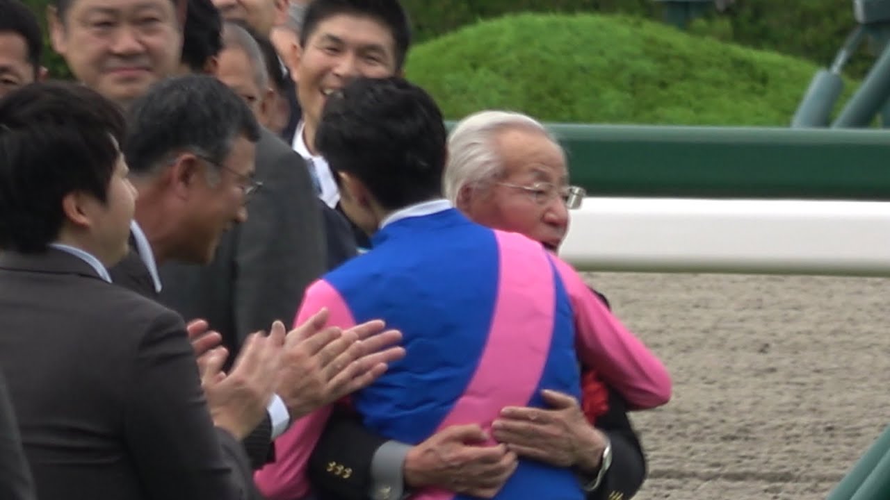 【口取り 表彰式 勝利騎手インタビュー】2025 G1 宝塚記念 メイショウタバル 武豊 メイショウオーナーとの抱擁 石橋守調教師との夢叶う【プレゼンターは長澤まさみさん 宝塚歌劇団 阪神競馬場】