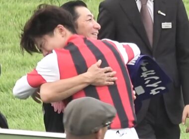 【口取り 表彰式 騎手インタビュー 三浦コール】2025 G1 スプリンターズステークス ウインカーネリアン 三浦 皇成 G1初制覇！ 内田博幸騎手と抱擁 【プレゼンターは佐藤浩市さん 松本若菜さん】