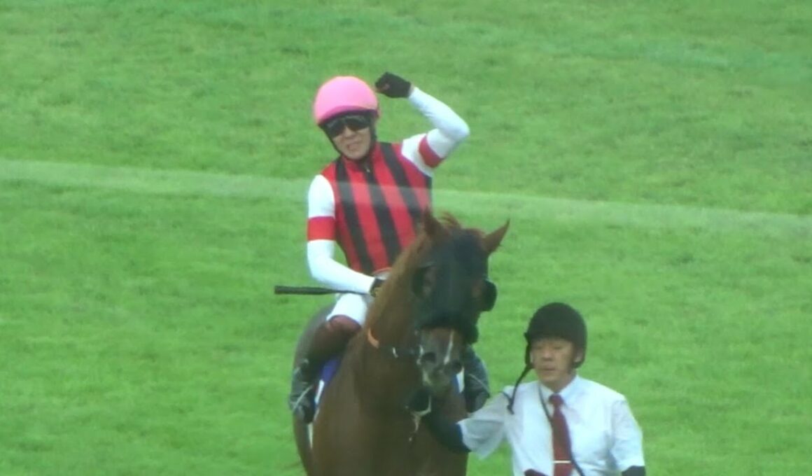 ついに勝った！三浦皇成騎手が涙のＧ１初制覇！三浦皇成がミューラーコウセイとなりスプリンターズステークス2025の現地は大盛り上がり！勝ったウインカーネリアンはコントレイル世代の8歳馬で皐月賞4着馬！