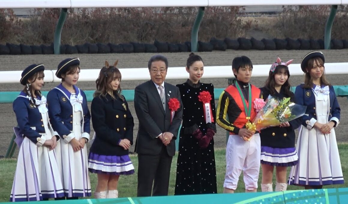 【口取り 表彰式 勝利騎手インタビュー】2024 G1 ホープフルステークス クロワデュノール 北村 友一 大怪我を乗り越えてのG1勝利【中山競馬場 プレゼンターは堀田真由さん 】