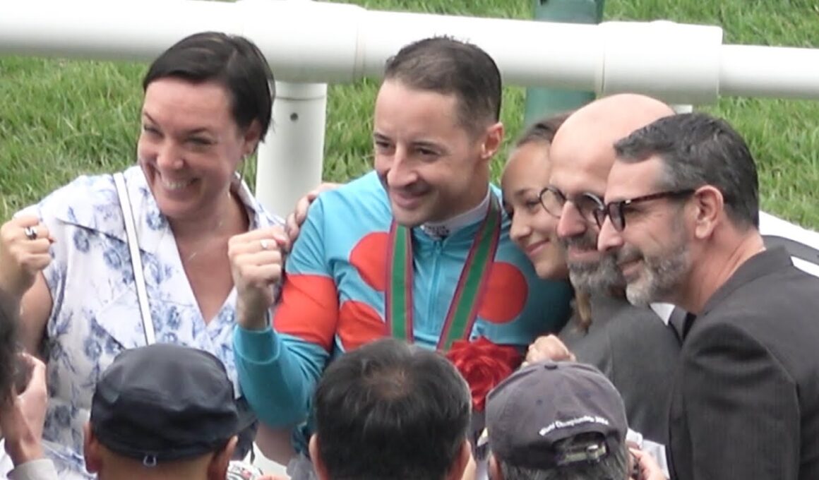 【ルメール騎手のご家族達が集まる 口取り 表彰式 勝利騎手インタビュー】2025 G1 秋華賞  エンブロイダリー C.ルメール 牝馬2冠達成！【プレゼンターは佐々木蔵之介さん京都競馬場】