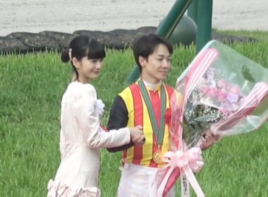 【口取り 表彰式 勝利騎手インタビュー】2026 G1 桜花賞  スターアニス 松山 弘平騎手【阪神競馬場 プレゼンターは見上愛さん ドレフォン産駒】