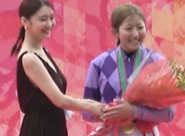 【口取り 表彰式 勝利騎手インタビュー】2026 G1 オークス ジュウリョクピエロ 今村 聖奈騎手【プレゼンターは倉科カナさん 東京競馬場】