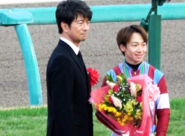 【ホープフルステークス2025】 松山弘平騎手・勝利インタビュー～口取り～表彰式 現地映像 ロブチェン