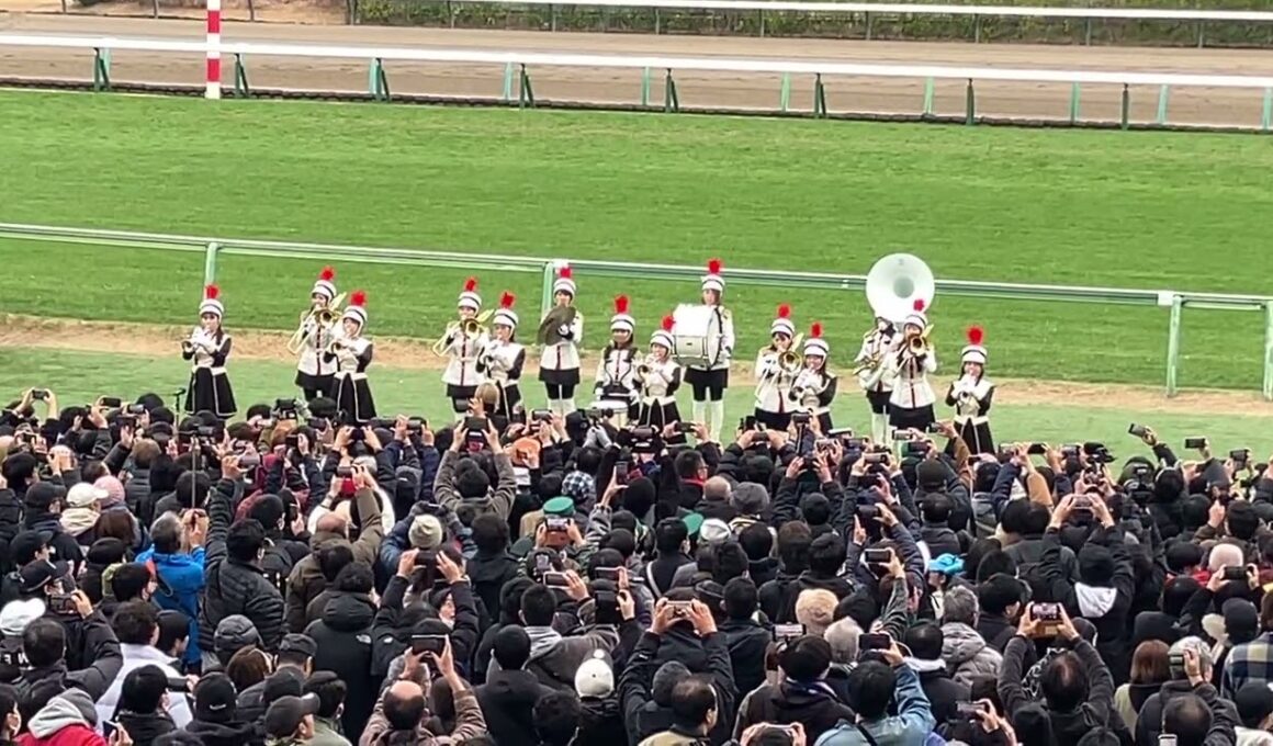 中山大障害現地ファンファーレ